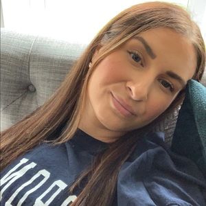 Meet your Posher, Daniela